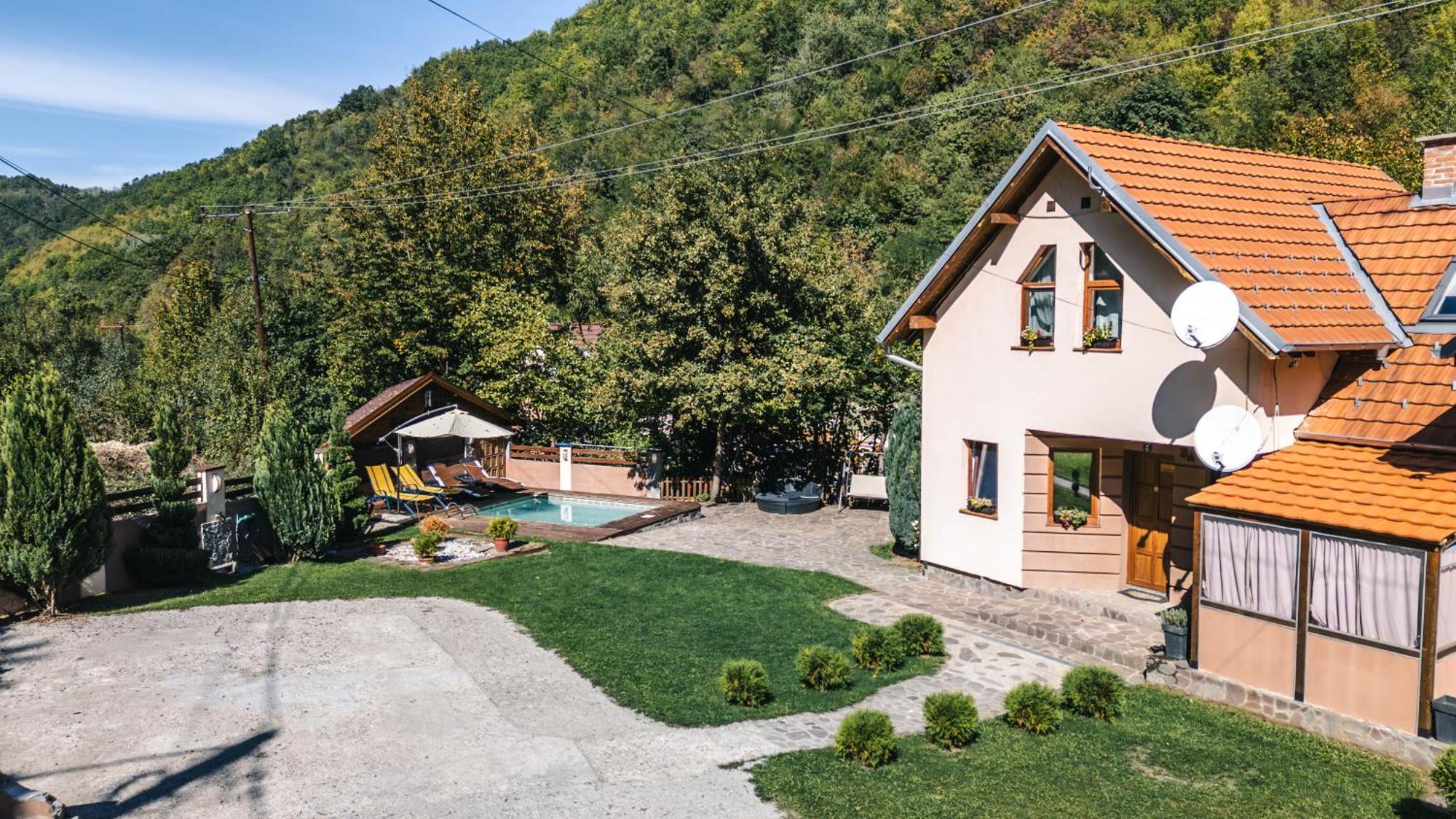 Lodge Zeleni Svet Crni Vrh Buitenkant foto