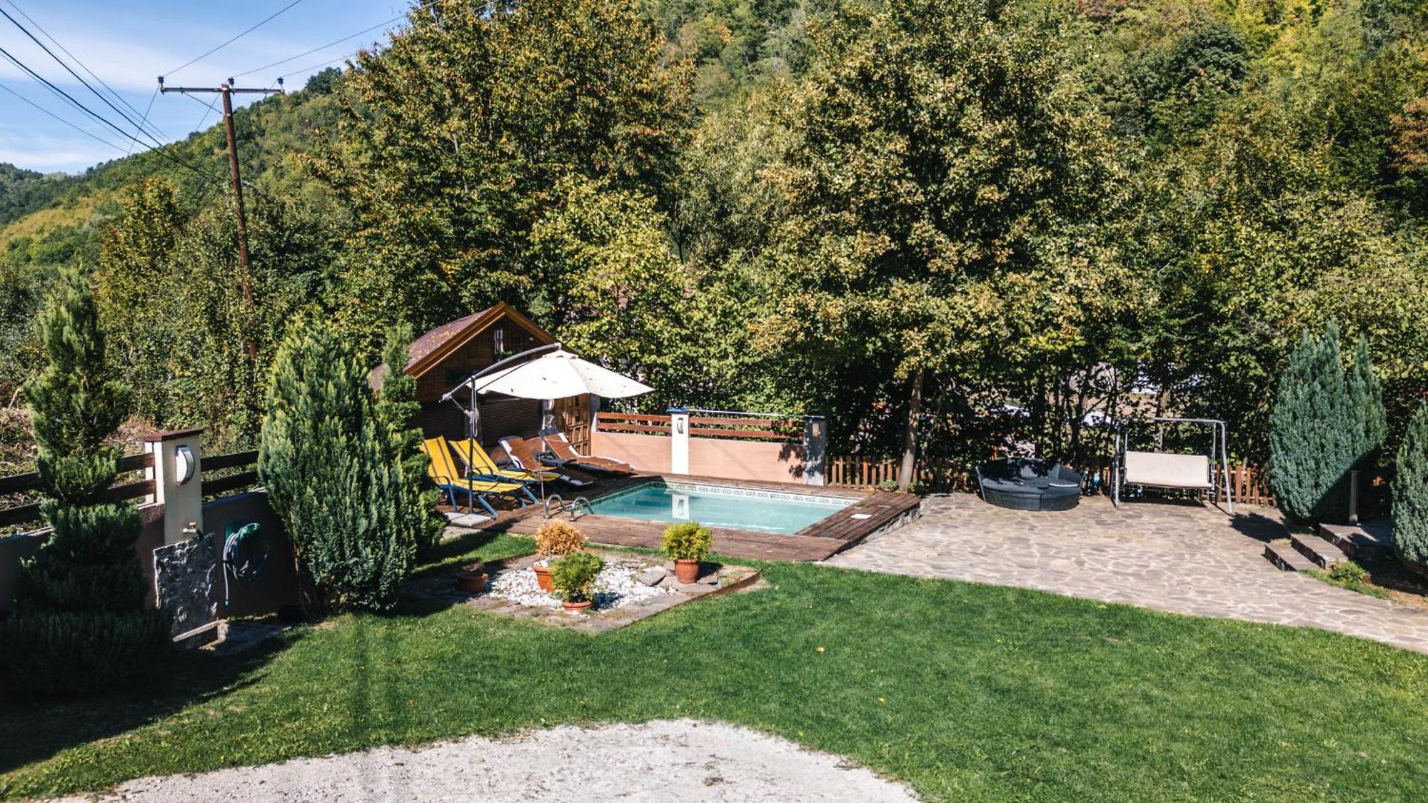 Lodge Zeleni Svet Crni Vrh Buitenkant foto
