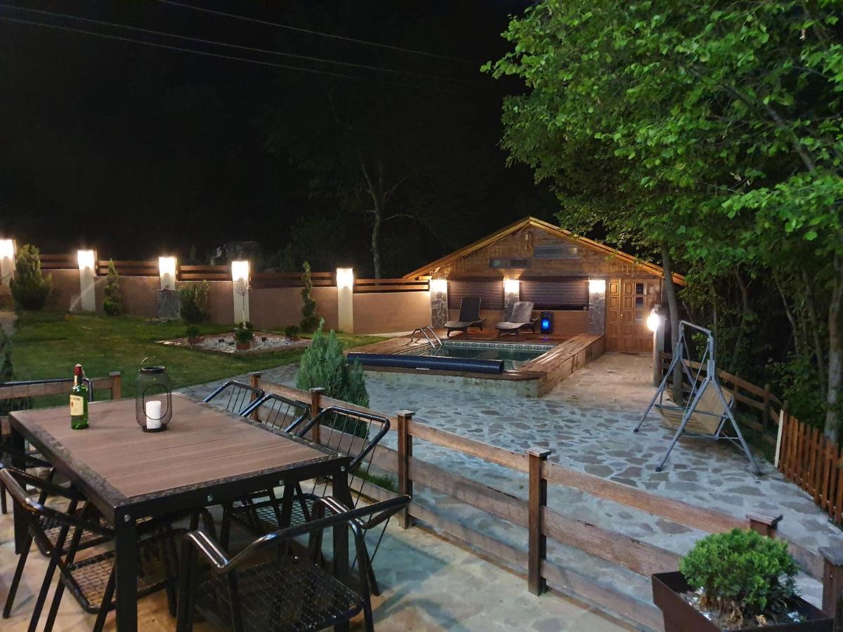 Lodge Zeleni Svet Crni Vrh Buitenkant foto